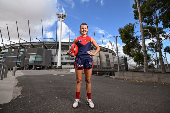 Melbourne’s Lily Mithen has joined the chorus of AFLW players calling for games to be moved to enclosed stadiums.