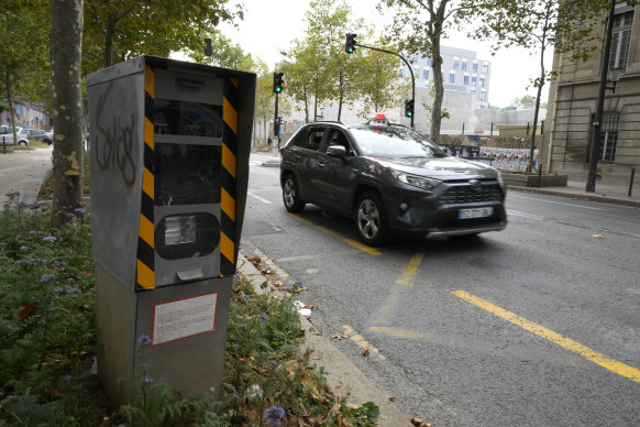 Speed cameras in Paris will now be clocking anyone driving more than 30km/h.