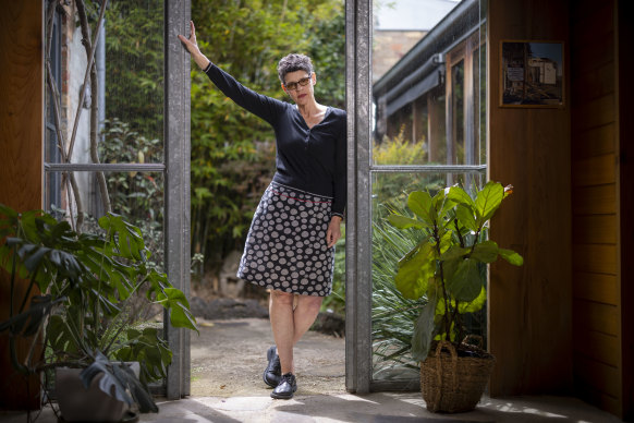 Melbourne singer and songwriter Deborah Conway.