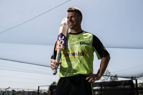 Former Test cricketer David Warner has been made captain of the Sydney Thunder.