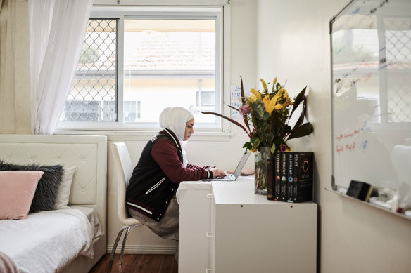 Amor Hamdash: “I would look at my laptop for hours and nothing would come, and that’s when I started having breakdowns.”