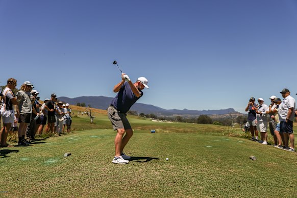 Marac Leishman tees off at the 2023 Cathedral Invitational.