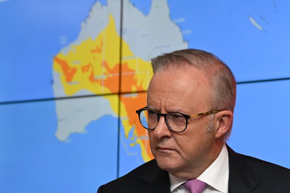 Anthony Albanese says the government backs a crackdown on the use of AI to generate sexual images without consent. 