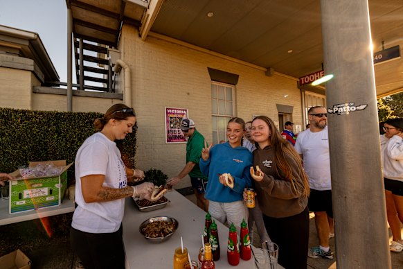 Morale is high in Hinton despite the floods thanks to events at the Victoria Hotel such as Saturday’s barbecue. 