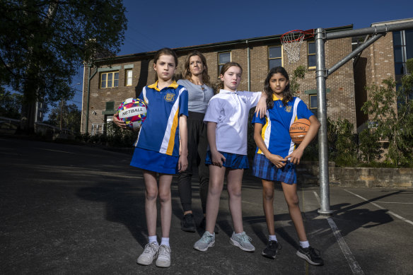 Haylee Kerans with Summer Hill Public school students at the basketball court at Darrell Jackson Gardens.  