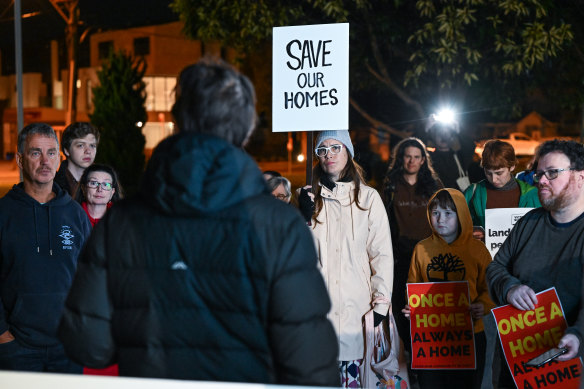 City of Yarra councillor Stephen Jolly addresses Techno Park Drive residents outside Hobson Bay Council meeting on Tuesday. He has thrown his weight behind the group after a similar issue in his council area in 2015.