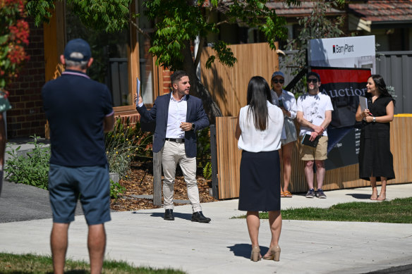 Auctioneer Jesse Dolcetta at the Auction at 41A Jacka Street Preston.