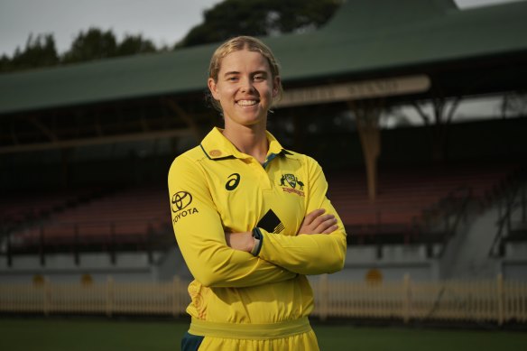 Phoebe Litchfield will make her T20 world cup debut this year.