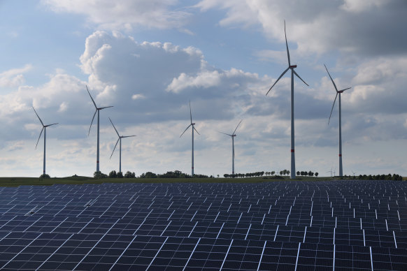 Germany is expanding its national power grid as a necessary infrastructure measure to accommodate new wind and solar electricity parks. 