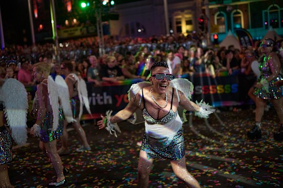 The angel wings are out in full force tonight.