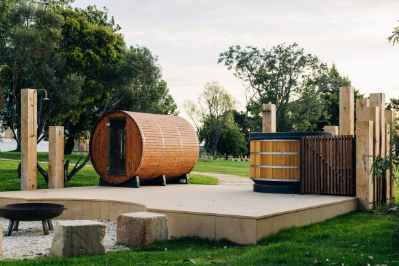 Relax in the hot tub or sauna.