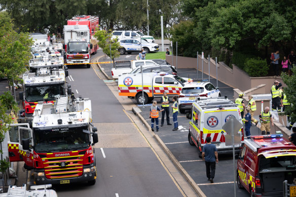 The emergency response to the Meadowbank unit fire.