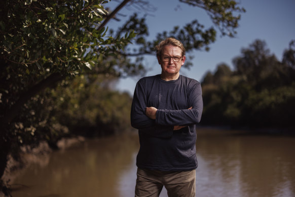 The delay in shutting down a contaminated dam has outraged former Australian of the Year Jon Dee.