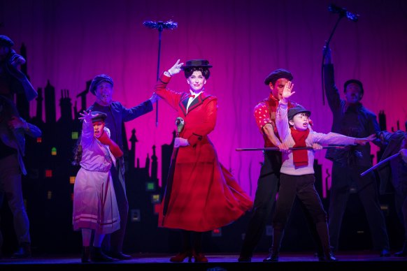 Stefanie Jones stars as the latest incarnation of Mary Poppins.