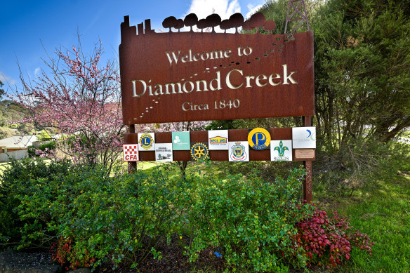 Diamond Creek’s volunteer organisations have a history of collaboration.