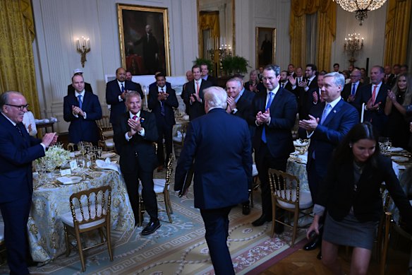 O jantar na Casa Branca para os doadores que contribuíram para o salão de baile. Trump diz que será financiado inteiramente de forma privada.