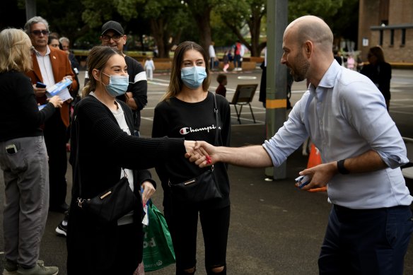 Simon Kennedy campaigning in Bennelong on the day of the 2022 federal election.