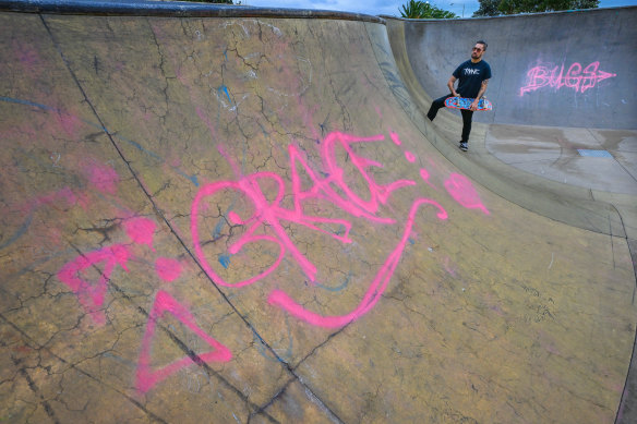 Australia has more than 1300 skateparks and experts in the skatepark building industry say there is a skill shortage in maintaining them.