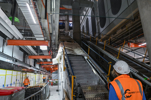 Installation of the interiors of the Parkville station for the Metro Tunnel.
