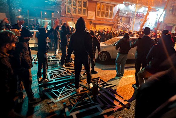 Protesters heeded Pahlavi’s call.