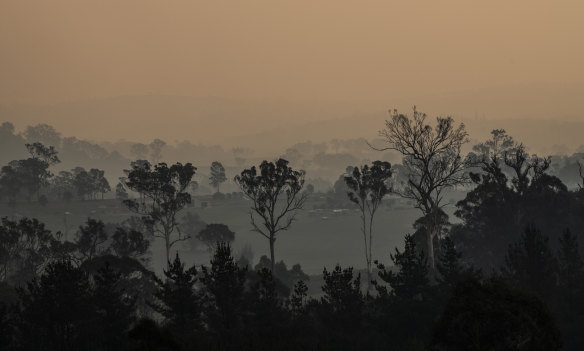 Heavy smoke from bushfires nearby the Bega Valley.