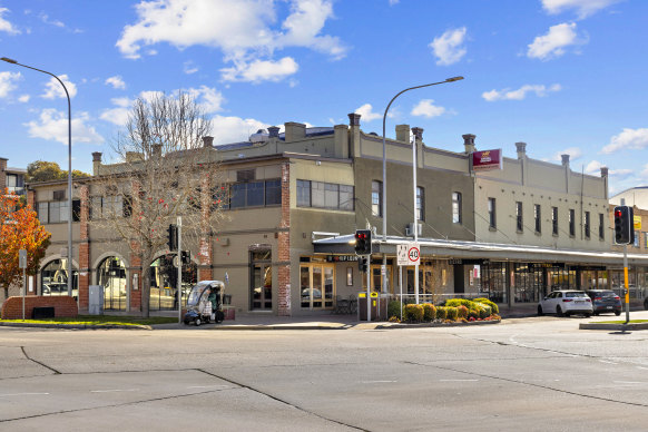 The Tattersalls Hotel in Goulburn, NSW is being sold by long-term owner Peter Griffiths.