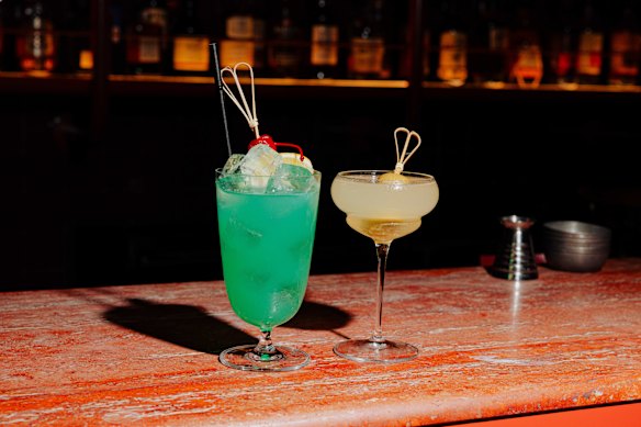 Pavlova Fruit Tingle and dirty daiquiri.