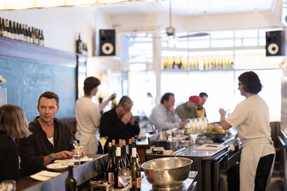 Daylight helps to soften the minimalist room.