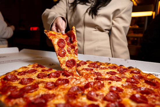 The New York-style pizzas are 45cm in diameter.