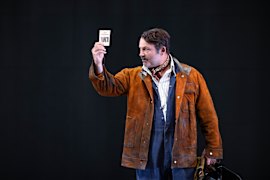 Steve Bastoni as Vittorio in West Gate. 