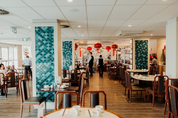 Jade Swan at Club Rivers.