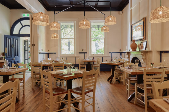 The light colours and rattan furniture of the Epocha pop-up have been retained in the permanent space.