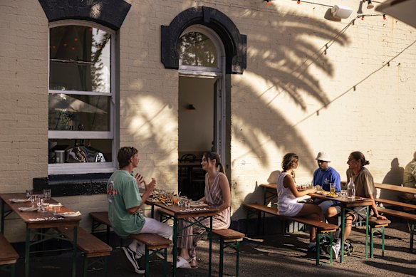 Scottie’s kiosk, where you can order fish and chips to take away. 
