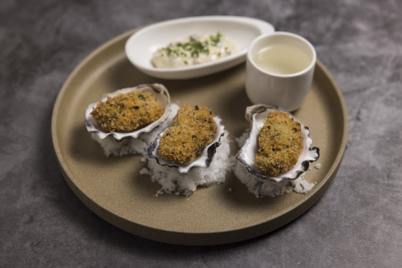 Tempura oysters with sake.