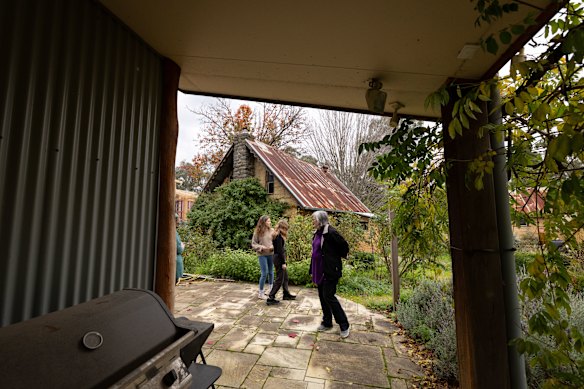 The Brougham Street Cohousing Collective is aiming to create an intergenerational cohousing community of 20 homes for about 45 residents plus a shared common house and heritage listed mud brick studio.