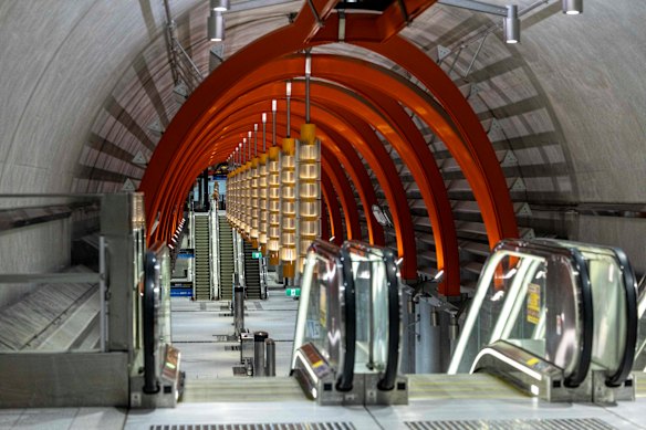Town Hall station, displaying the vaulted cathedral-like rooves.