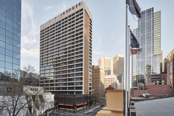 The newly renovated Rydges Melbourne – 1970s exterior vibe.