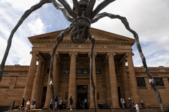 Louise Bourgeois’s Maman in the forecourt of the Art Gallery of NSW.