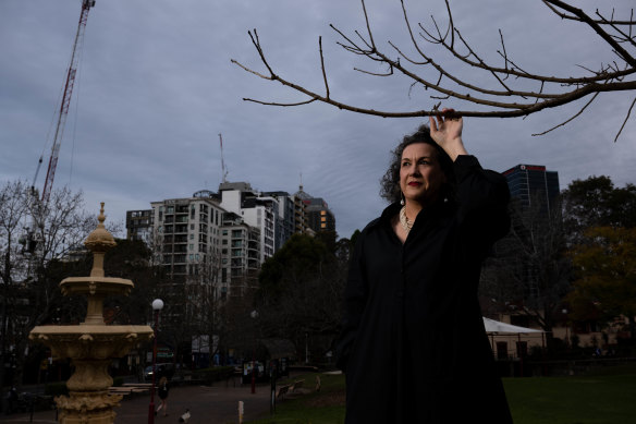 North Sydney mayor Zoe Baker has vowed to stop a property developer bulldozing Federation-era homes in Cremorne.