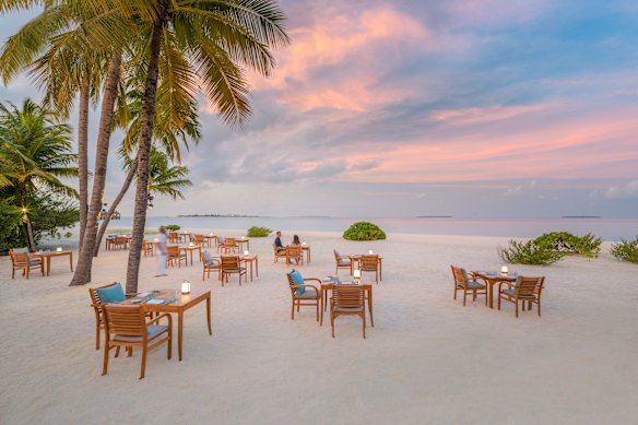 JA Manafaru, a private island resort in the Maldives, welcomes Santa to its Christmas Day brunch. 