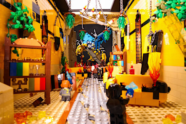 LEGO MASTERS 2025: Dai and Jiayuan's Harry Potter Dragon in the Common Room