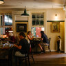 Eltham Hotel.