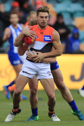 Steve Coniglio tries to lift the Giants.