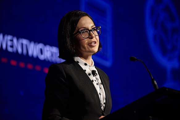 NSW Education Minister Prue Car said that early offers are an equity issue.