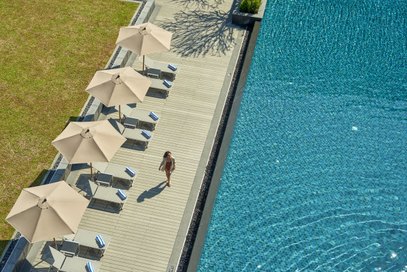Simply an outstanding airport hotel. Courtyard by Marriott Bangkok Suvarnabhumi Airport.