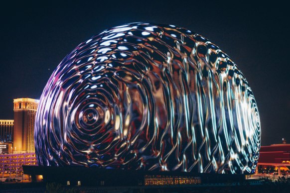 Sphere’s exterior surface (ExoSphere) is nearly 54,000 square metres of fully programmable LED screens that project a rotation of video and images.