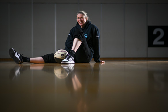Lauren Jackson before training at the Melbourne State Basketball Centre.
