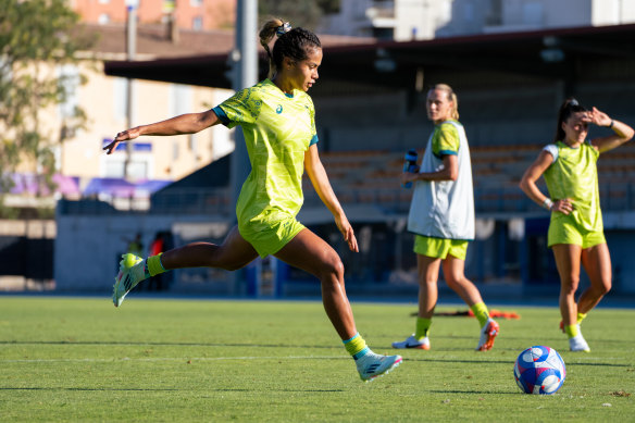 Matildas attacking player Mary Fowler.