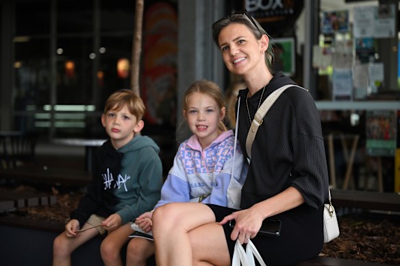 Baringa local Diana Thofner with children Ava, 7, and Finn, 5.
