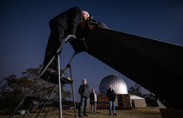 Western Sydney Amateur Astronomy Group vice president Rob Horvat  searches the night sky with other astronomers.